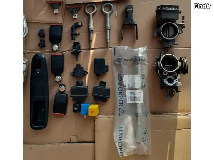 Säljes Kaasuläpäkotelo tyhjäkäyntianturi keskuslukitus moottori