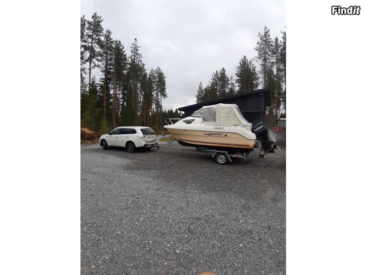 Säljes Quicksilver 510 med 90 hp evinrude