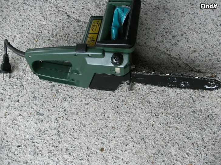 Säljes Elmotorsåg Black  Decker