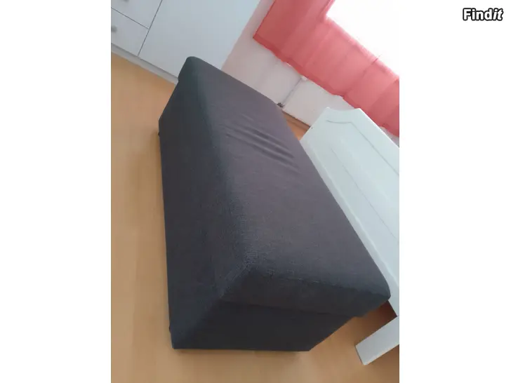 Bortges Sittpuff med förvaring bortges