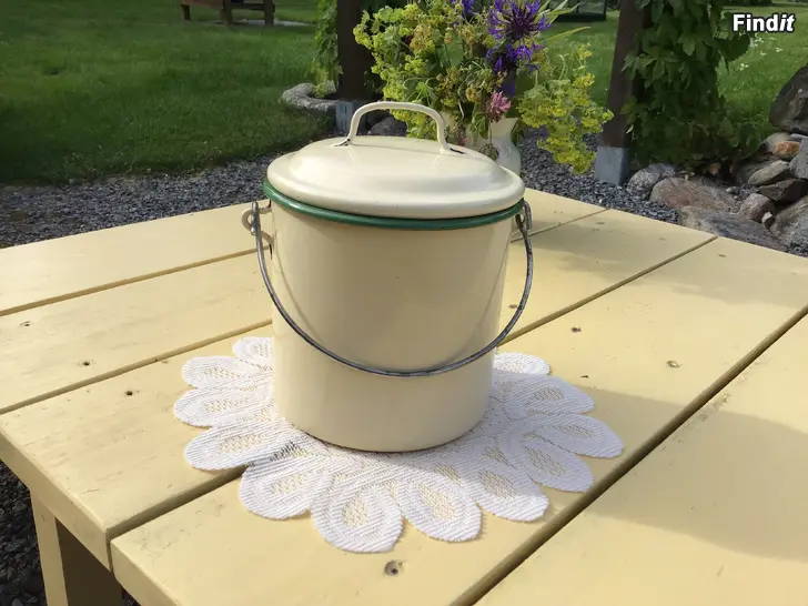 Säljes RETRO - Emaljerad hink med lock