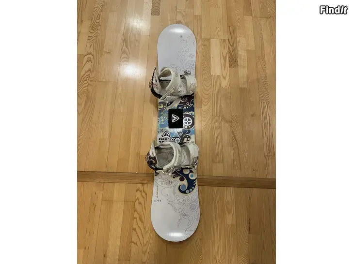Säljes Snowboard och bindningar