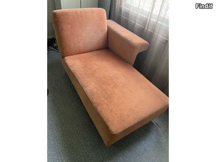Myydään Divaani