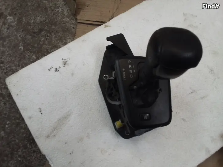 Säljes Volvo V70 D5 växelspak