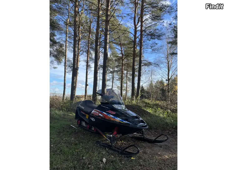 Myydään Polaris moottorikelkka