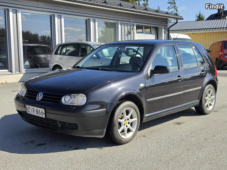 Säljes VW Golf 1.4i 5d 2000 nybesiktad