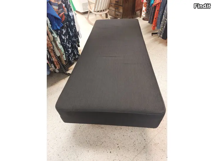 Säljes Säng