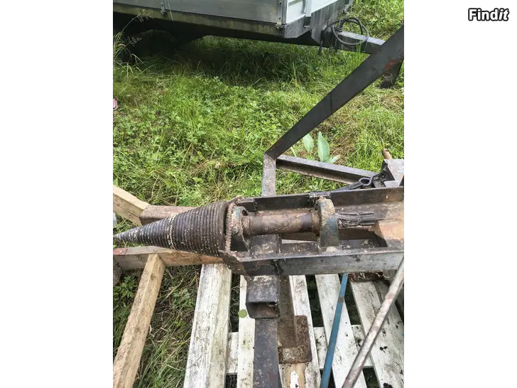 Säljes Traktor vedskruv