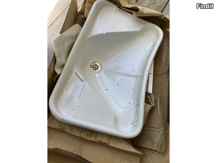 Säljes Onvänd Porslins lavoar säljes