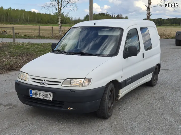 Säljes Berlingo bass-van