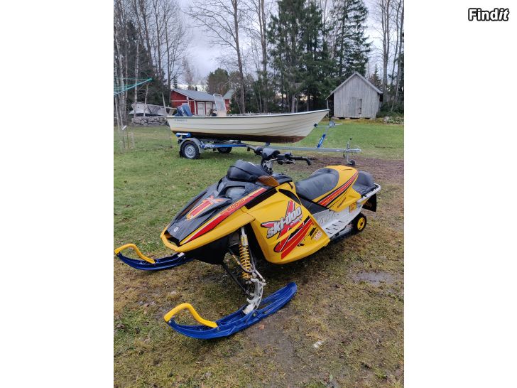 Myydään Skidoo mxz rev 600ho