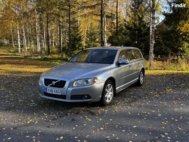 Myydään Volvo V70 2.0D 2008