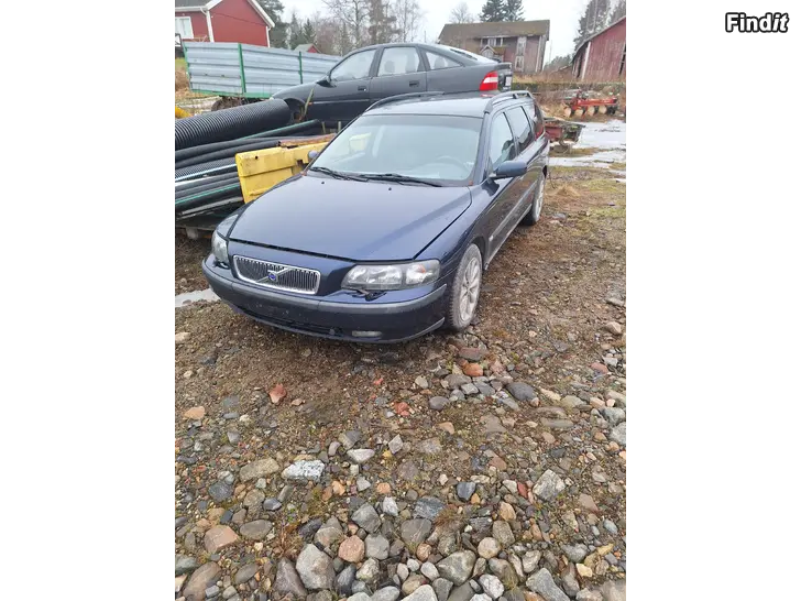 Säljes Säljes volvo v70n i delar