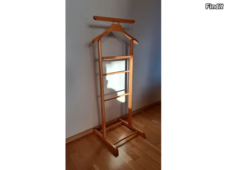 Säljes Klädbetjänt