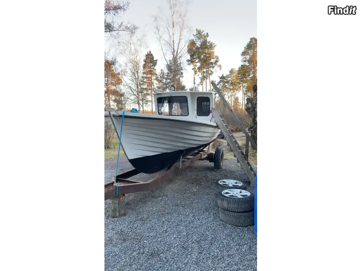 Säljes Glasfiberbåt Säljes