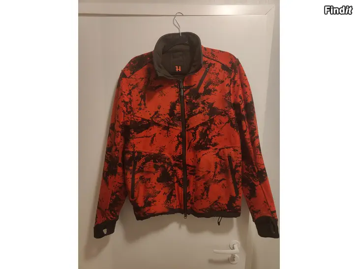 Myydään Härkila Wildboar Pro Vändbar WSP Jacka