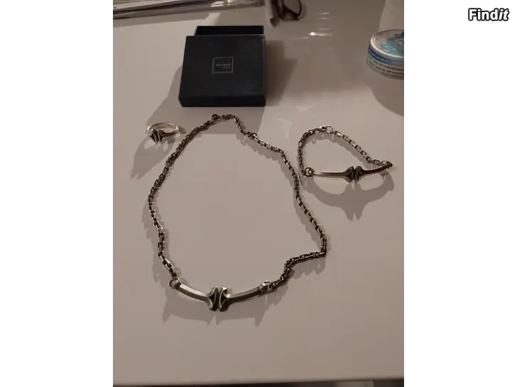 Myydään Torin Vasara 2.0 hopeaa