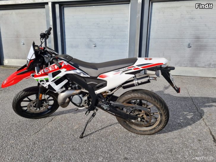 Säljes Gilera SMT 50 2021