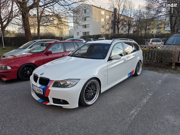 Säljes Bmw 320d +manuaali+264tkm+