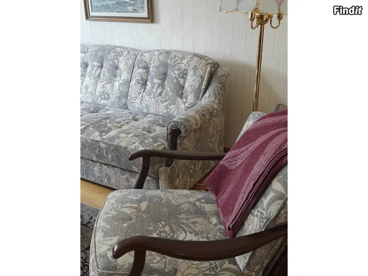 Säljes Soffa + 2 fåtöljer matchande set eller separat