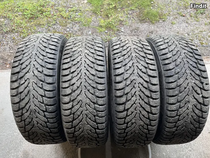 Myydään Nastarenkaat 205/60R16 Nordman north 9