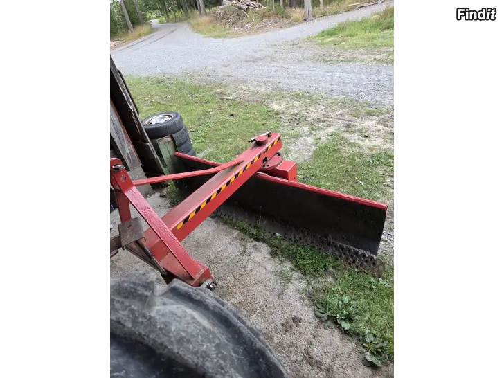 Myydään Shaktblad