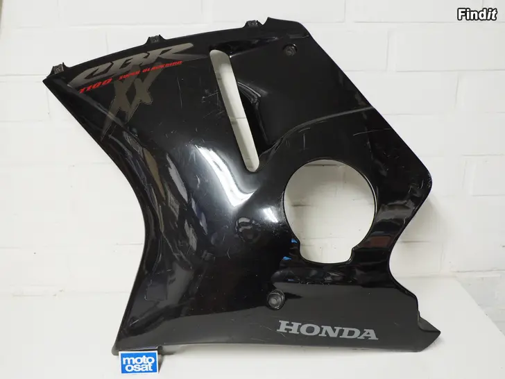 Myydään Honda CBR 1100 XX SC35 97-07 Super Blackbird osia