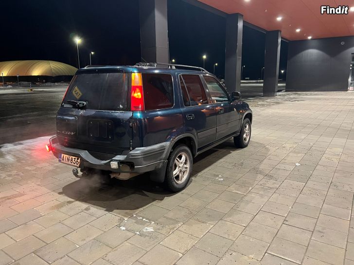 Myydään Honda CRV 2.0bensa automaatti 1998