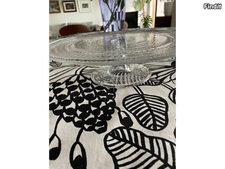 Myydään Iittala Kastehelmi jalallinen kakkuvati 31,5 cm