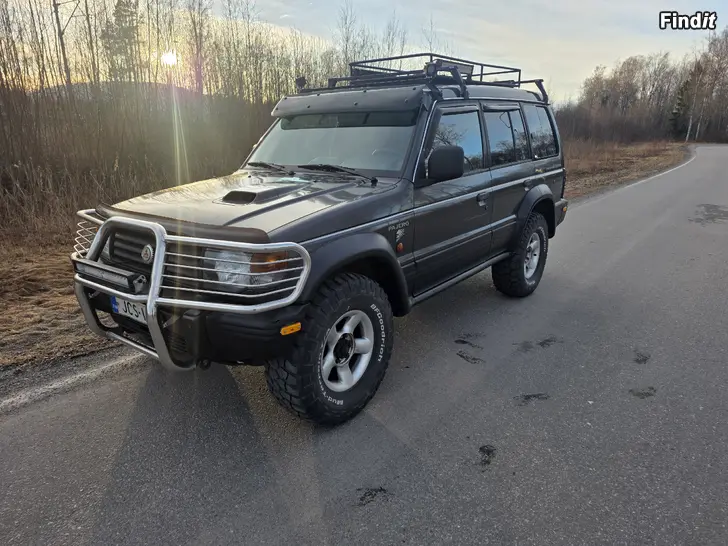 Myydään Mitsubishi Pajero 2.8tdi automaatti