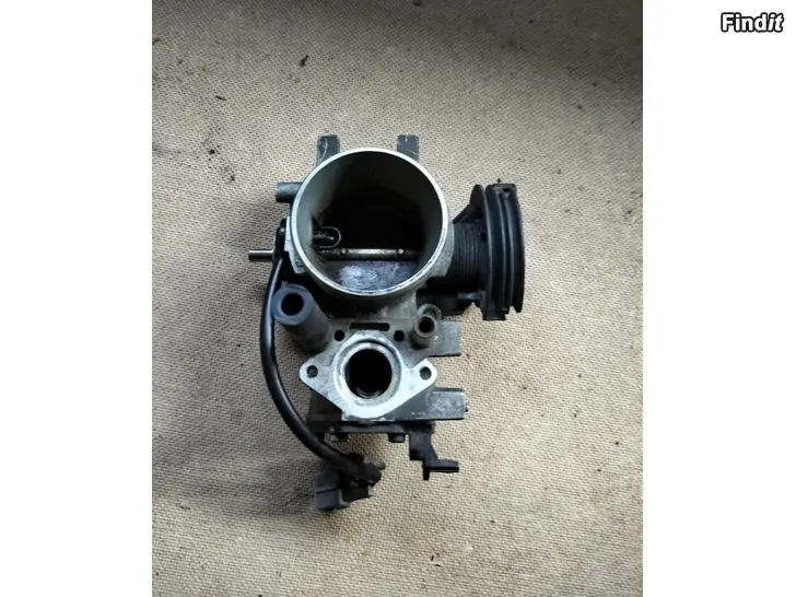 Myydään Kaasuläpäkotelo kaasuläpäkotelo