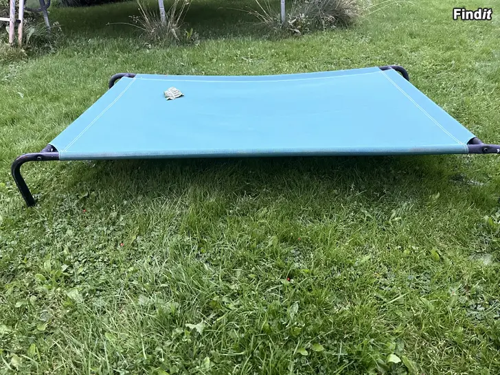 Säljes Hundsäng xl