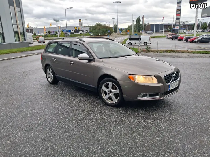 Myydään Volvo V70 Mk3 2.4 D 2008 NETTOHINTA 2750e Myydään Volvo V70 Mk3 2.4 D 2008 NETTOHINTA 2750e