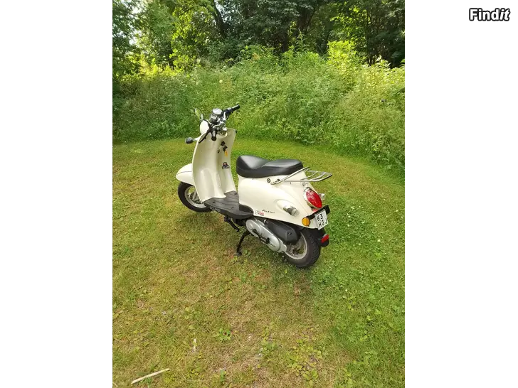Myydään Solifer 50 Retro 4-T