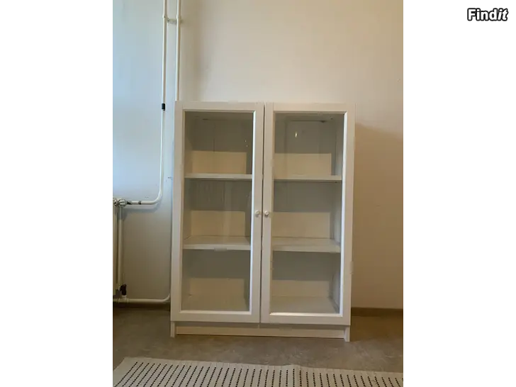 Säljes Vitrinskåp