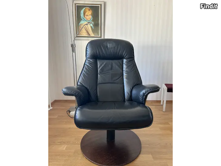 Säljes Läderstol i svart