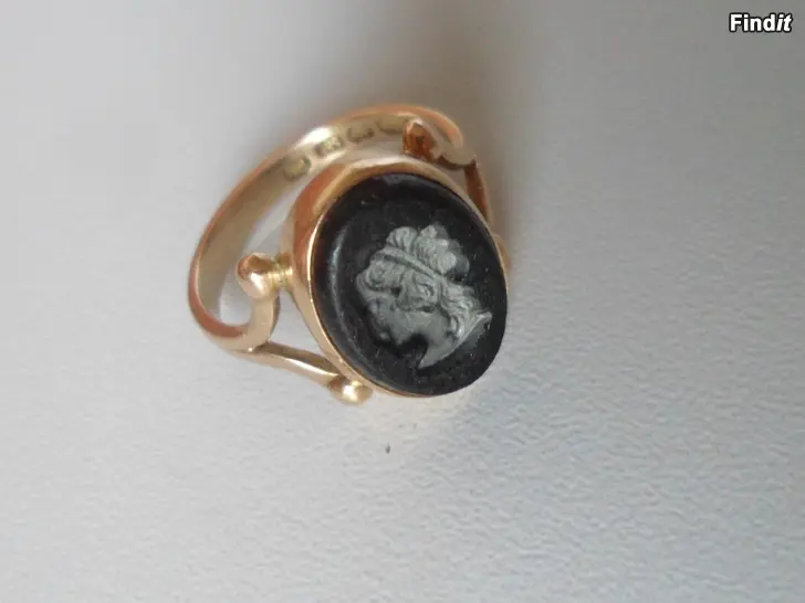 Myydään Sinettisormus 3,7g Kulta 14K