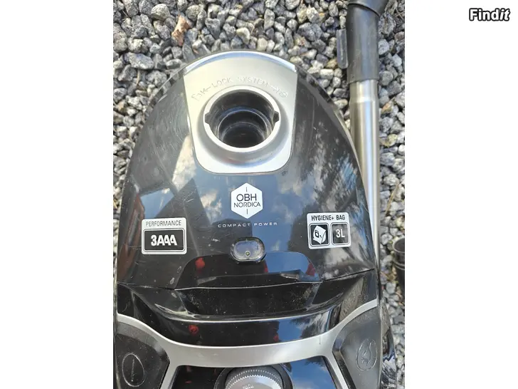 Säljes Dammsugare 700W