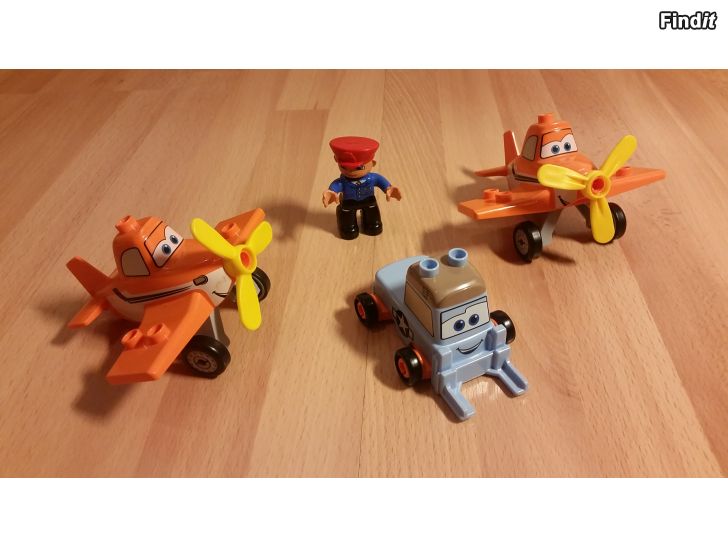 Myydään Lego Duplo lentokone oranssi 2kpl, lentäjä ja auto -10e