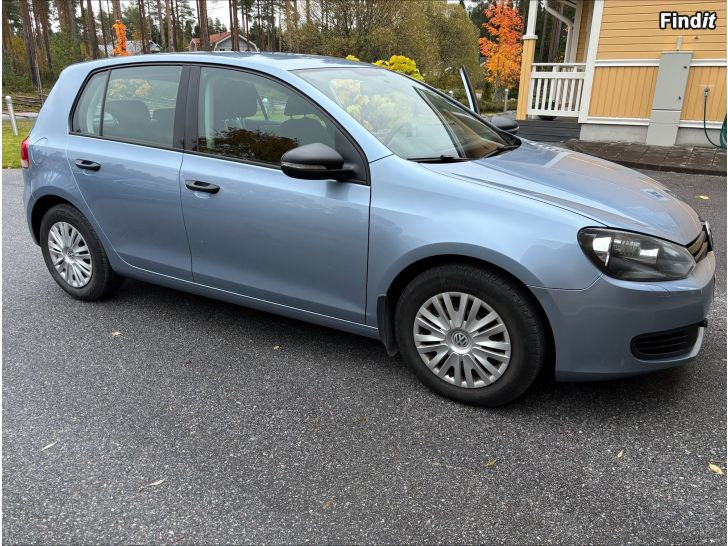 Myydään VW Golf 1,2 2012