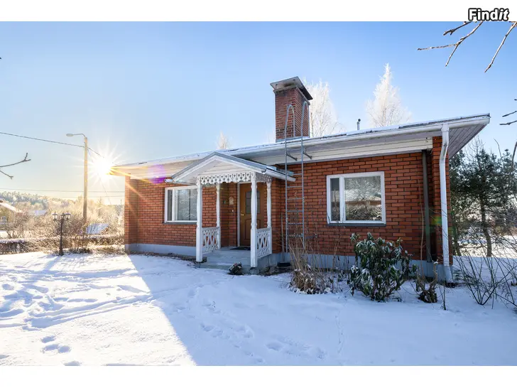 Säljes EGNAHEMSHUS, FURUBERGSVÄGEN 2, RÖKIÖ, VÖRÅ