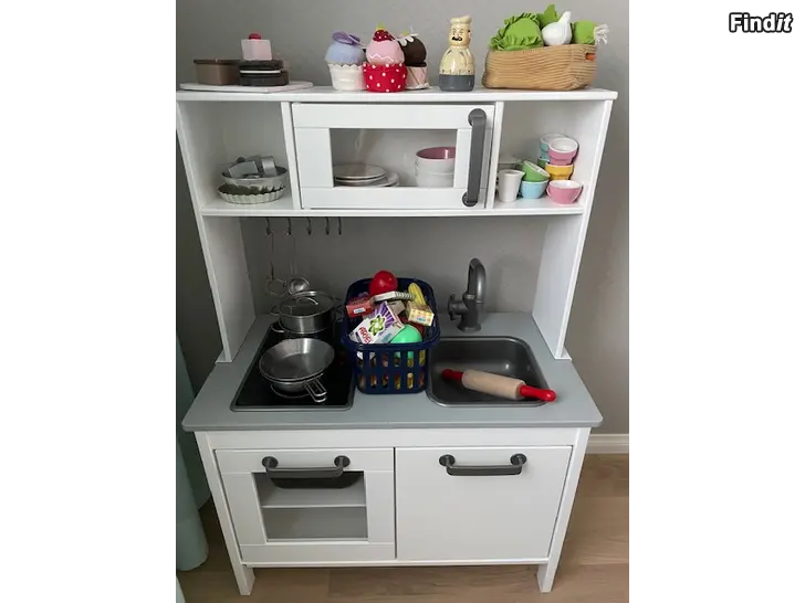 Myydään Leikkikeittiö