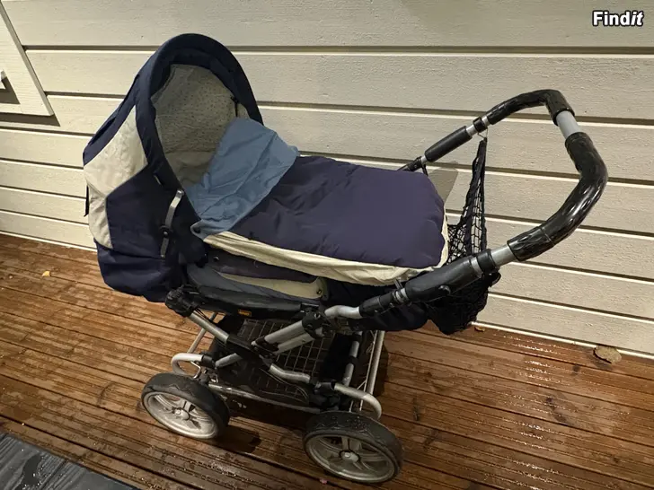 Säljes Brio Kombi barnvagn