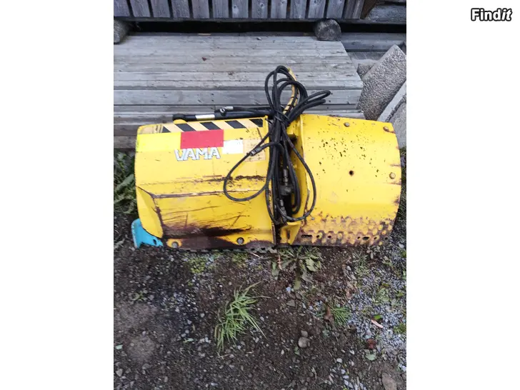 Myydään Lisäsiipi
