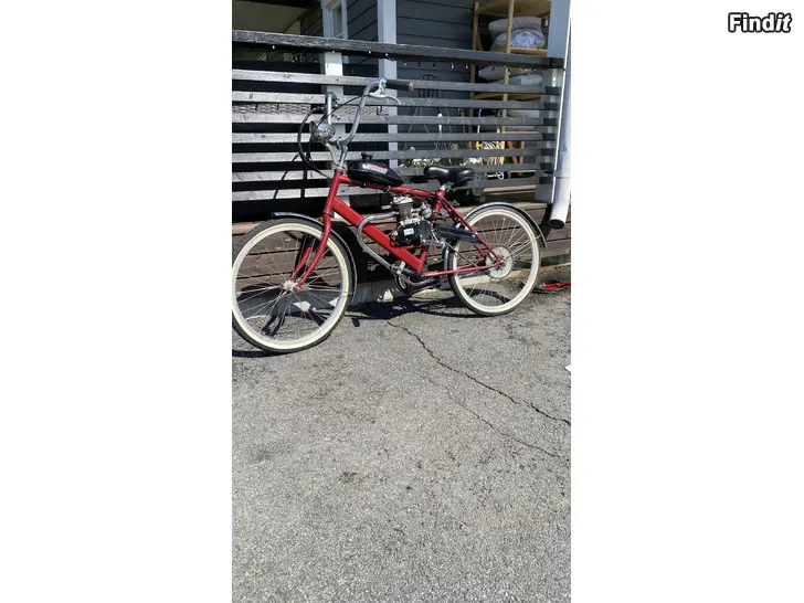 Säljes Cykel med motor/pedmotor