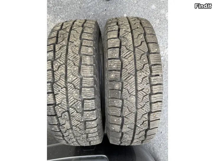 Myydään Nastarenkaat 195/70R15C