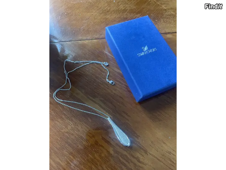 Myydään Swarovski kaulakoru