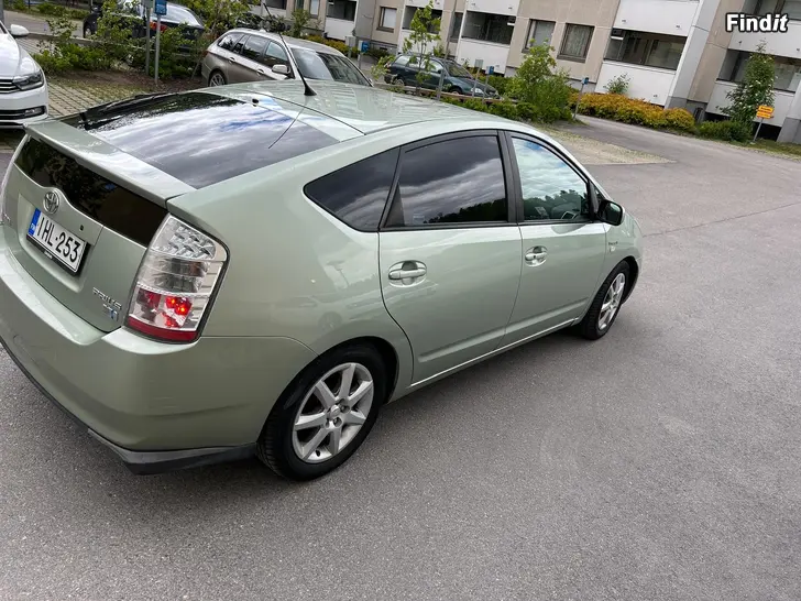 Myydään Toyota Prius hybridi 2008