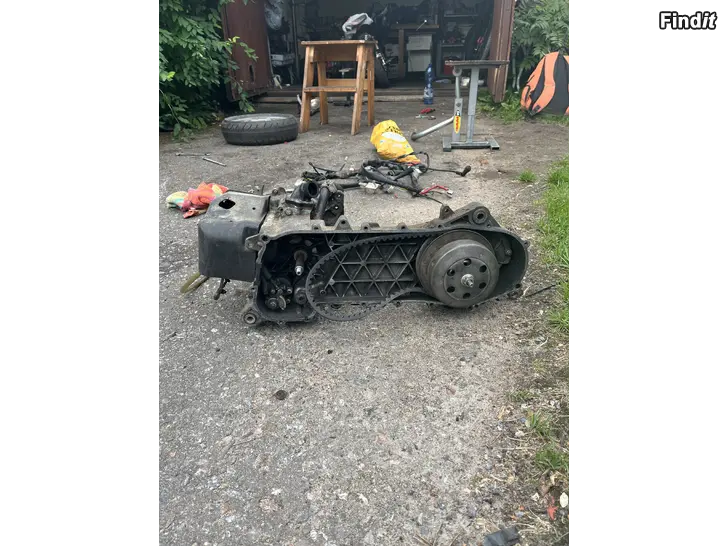 Säljes Piaggio motor deila