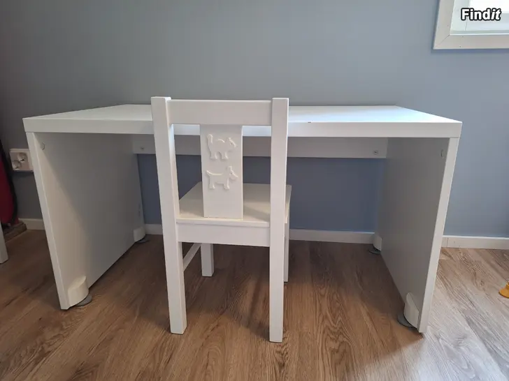 Säljes Ikea småstad bord och stol
